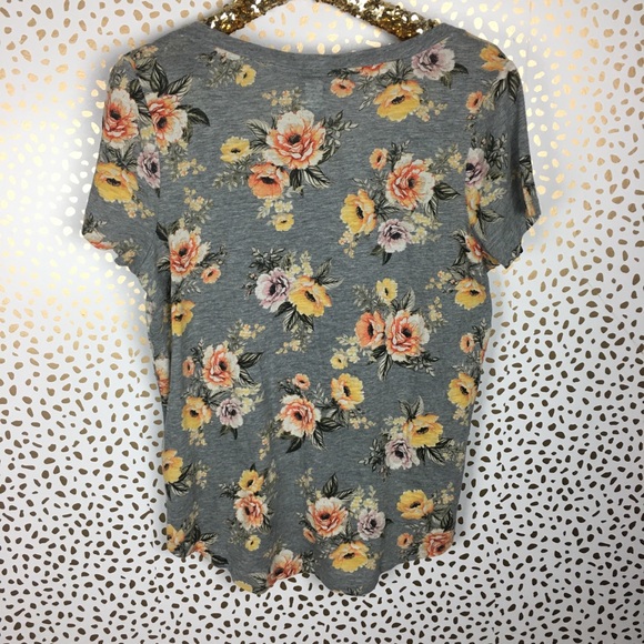 Torrid Floral V-neck Tee - Picture 5 of 7